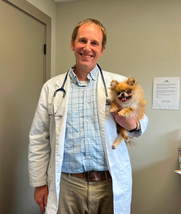 Dr. Brad Bennett